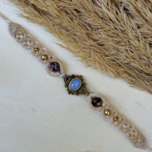 candice-mary-micro-macrame-creatrice-artisanat-lithotherapie-rochefort-du-gard-bracelet-pierre-lune