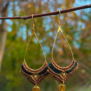 candice-mary-micro-macrame-creatrice-artisanat-lithotherapie-rochefort-du-gard-boucle-oreille-laiton-ethnique-or