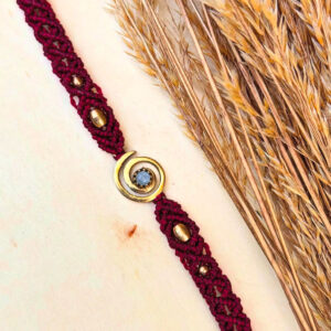 candice-mary-micro-macrame-creatrice-artisanat-lithotherapie-rochefort-du-gard-collier-ras-du-cou