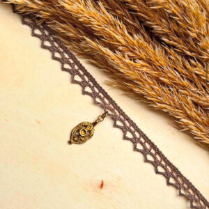 candice-mary-micro-macrame-creatrice-artisanat-lithotherapie-rochefort-du-gard-collier-ras-du-cou