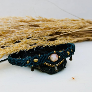 candice-mary-micro-macrame-creatrice-artisanat-lithotherapie-rochefort-du-gard-bracelet